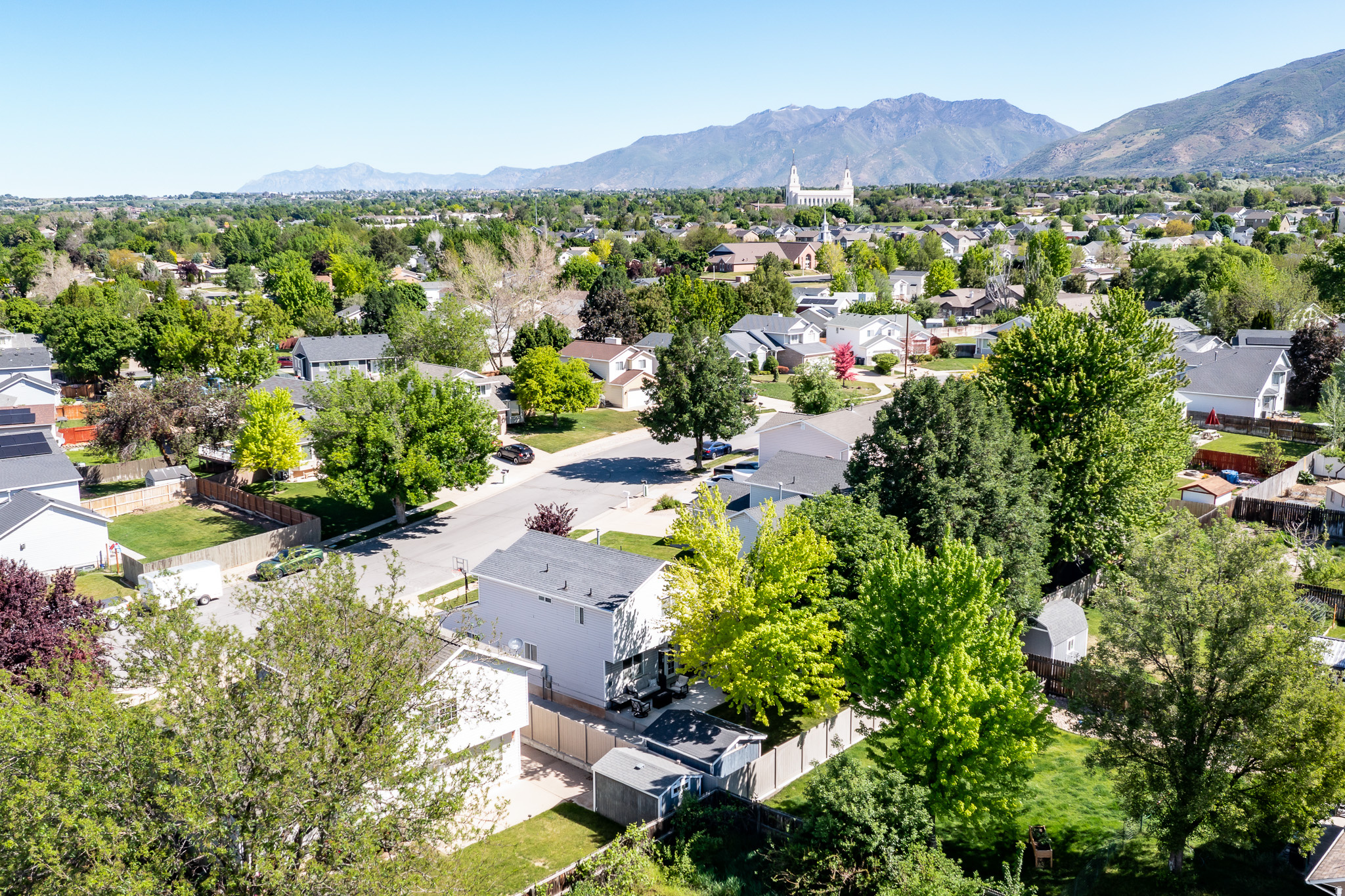 COUNTRY CREEK ESTATE - Residential