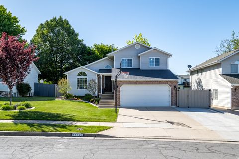 Tiny photo for 1170 E 750 S, Layton, UT 84041 (MLS # 2158063)