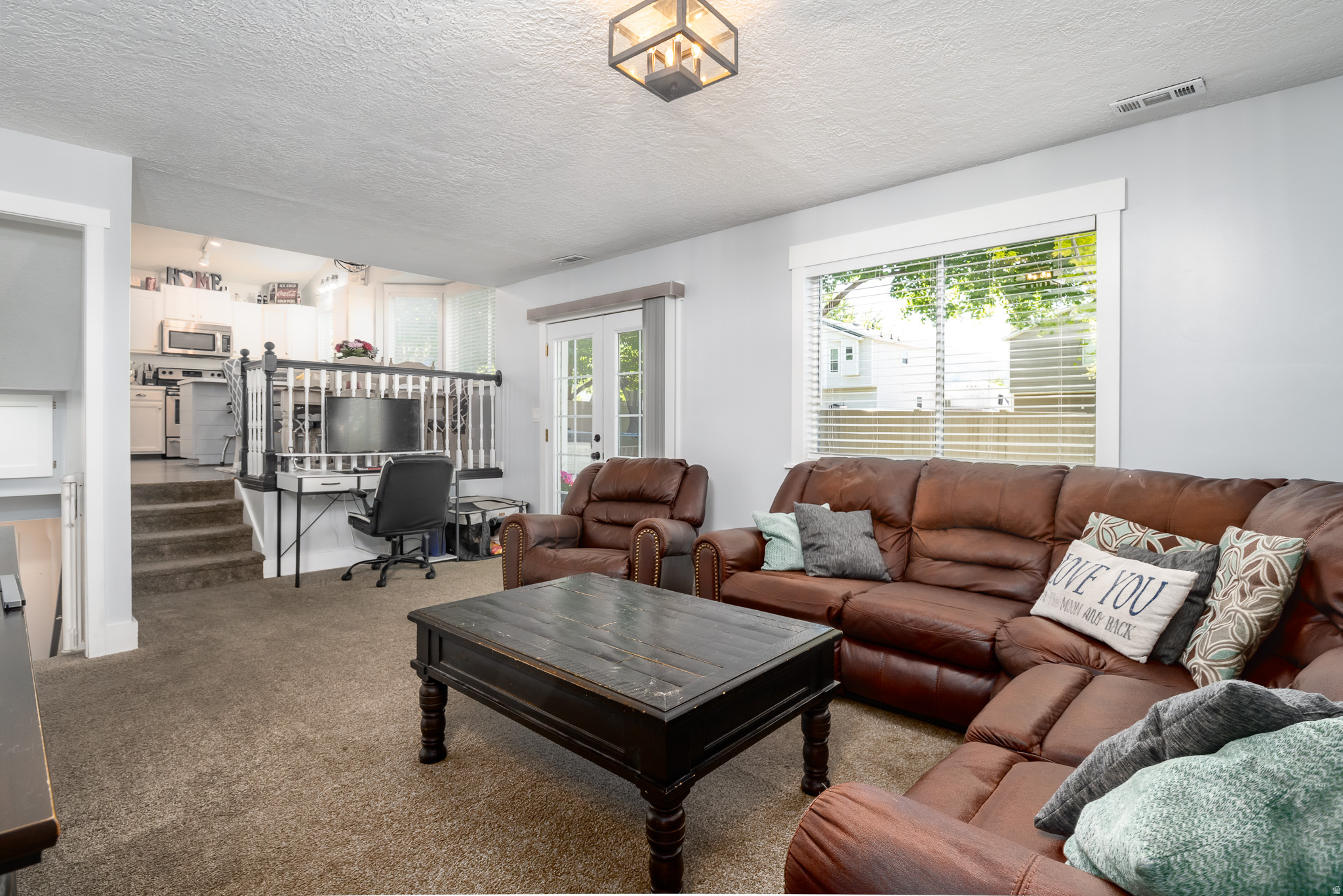COUNTRY CREEK ESTATE - Residential