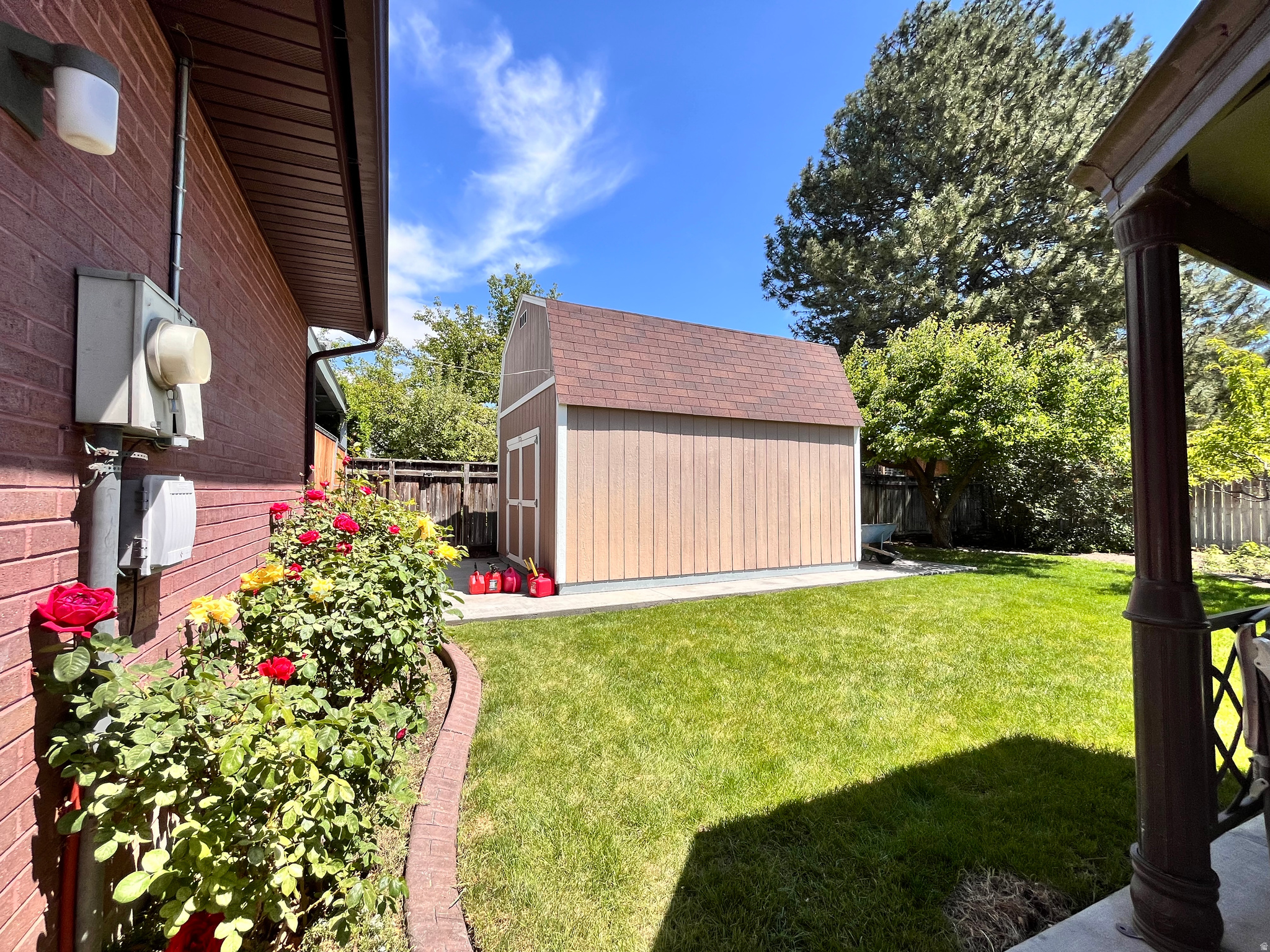 RIDGE - Residential