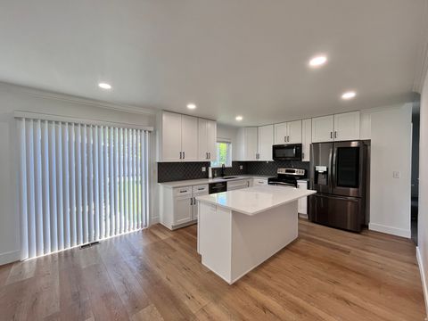 Tiny photo for 883 W 180 S, Orem, UT 84058 (MLS # 2156339)