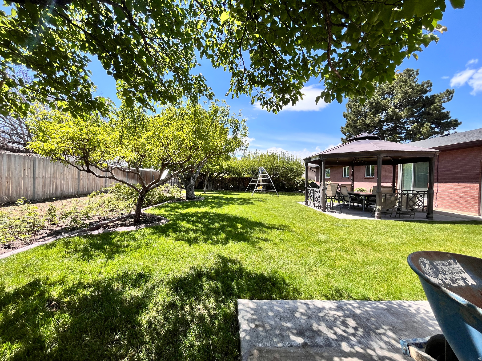 RIDGE - Residential