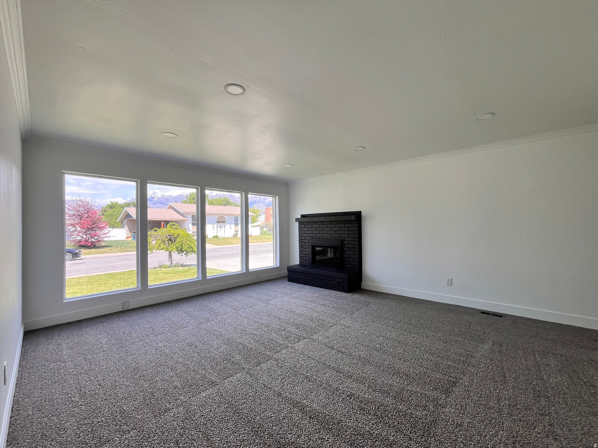 RIDGE - Residential