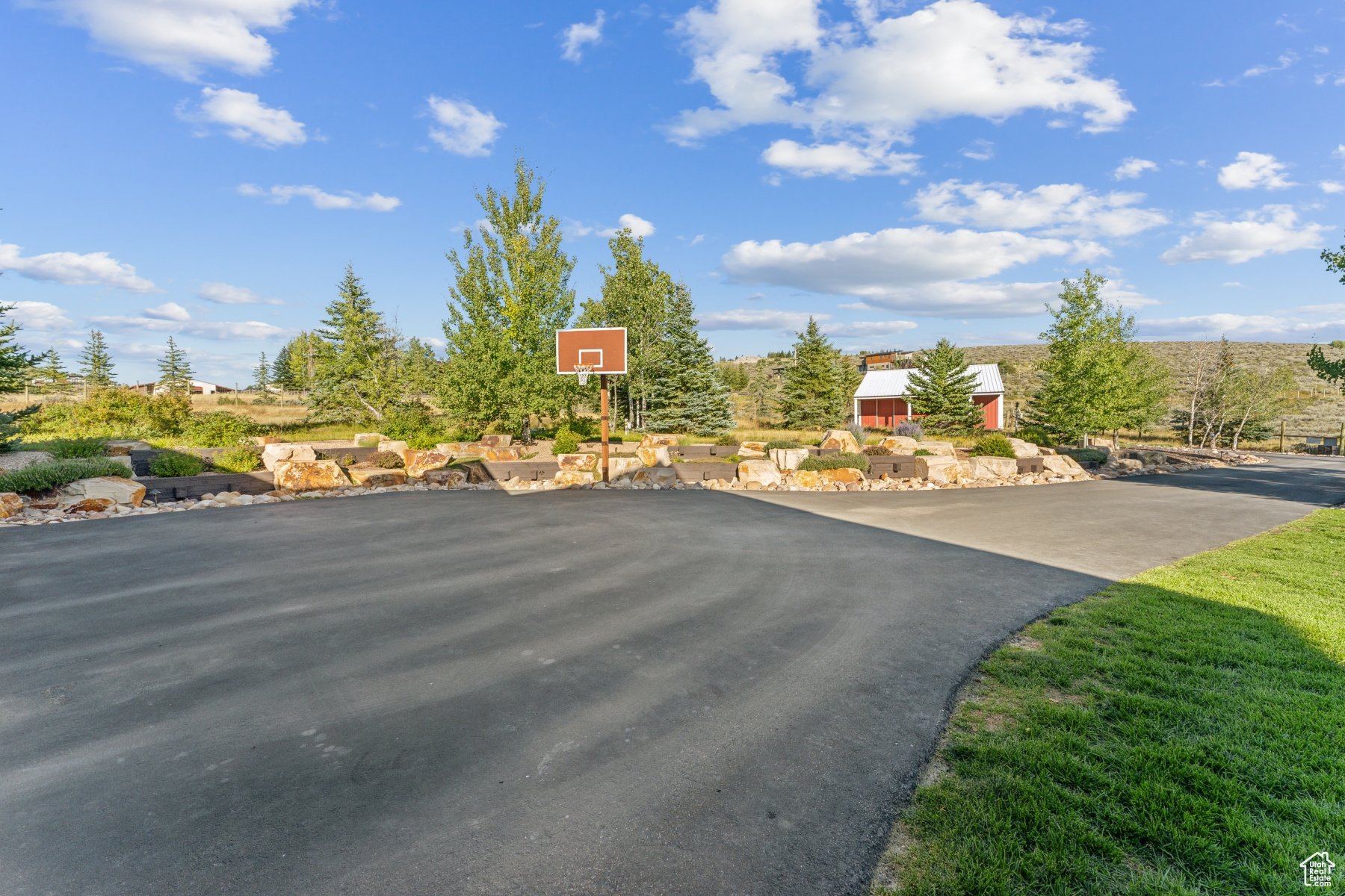 8848 Highfield Rd, Park City, Utah image 46