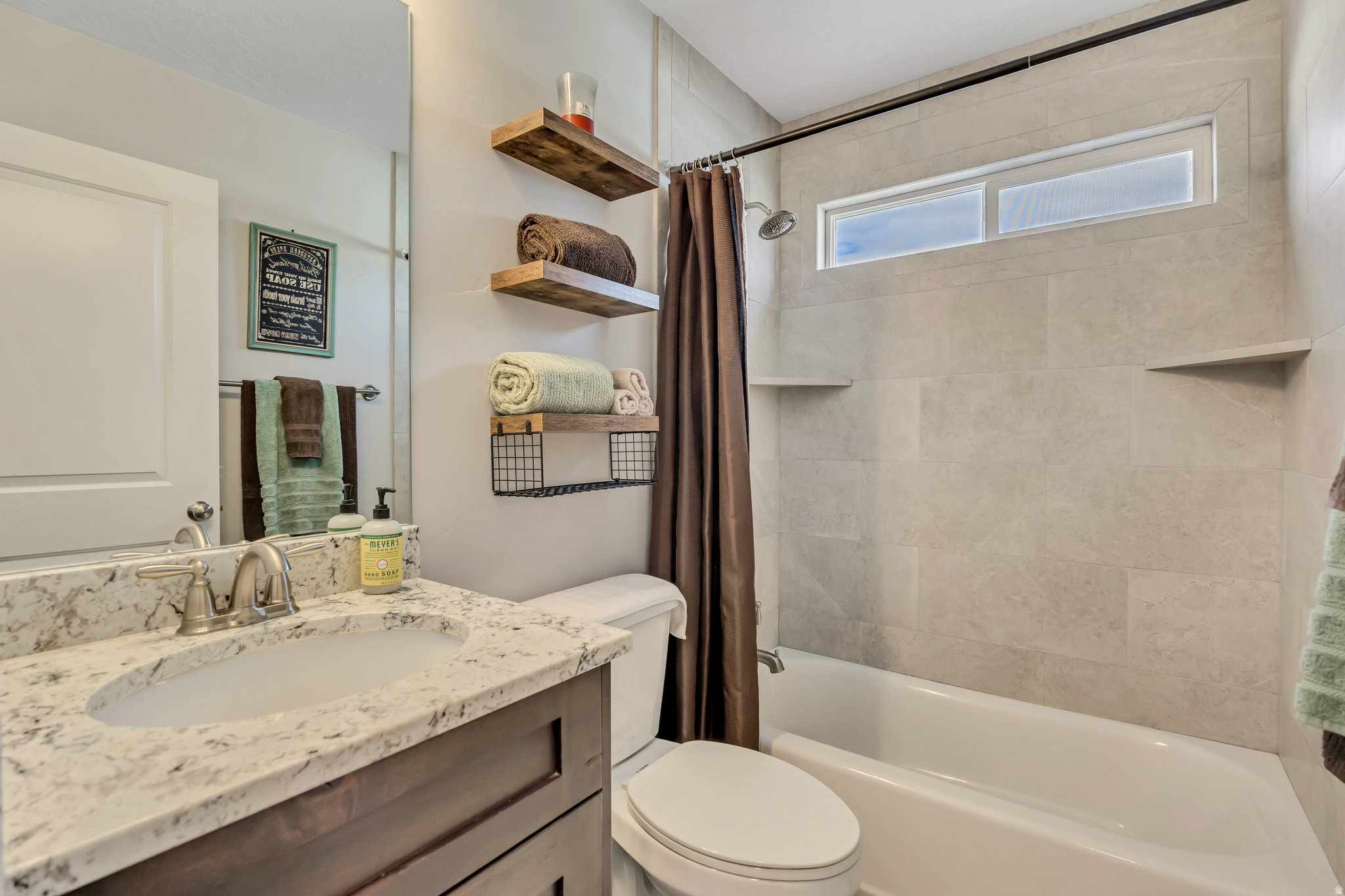 MUSTANG RIDGE - Residential