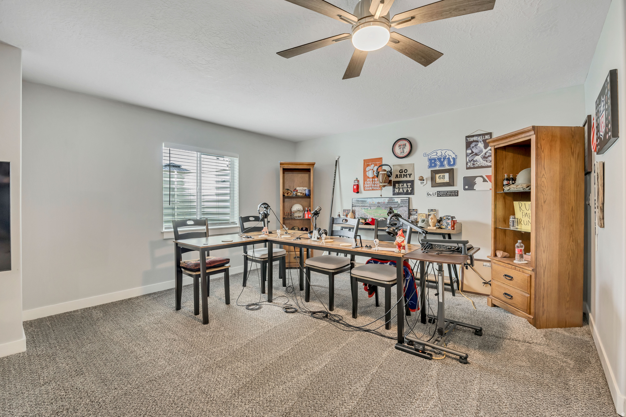 MUSTANG RIDGE - Residential