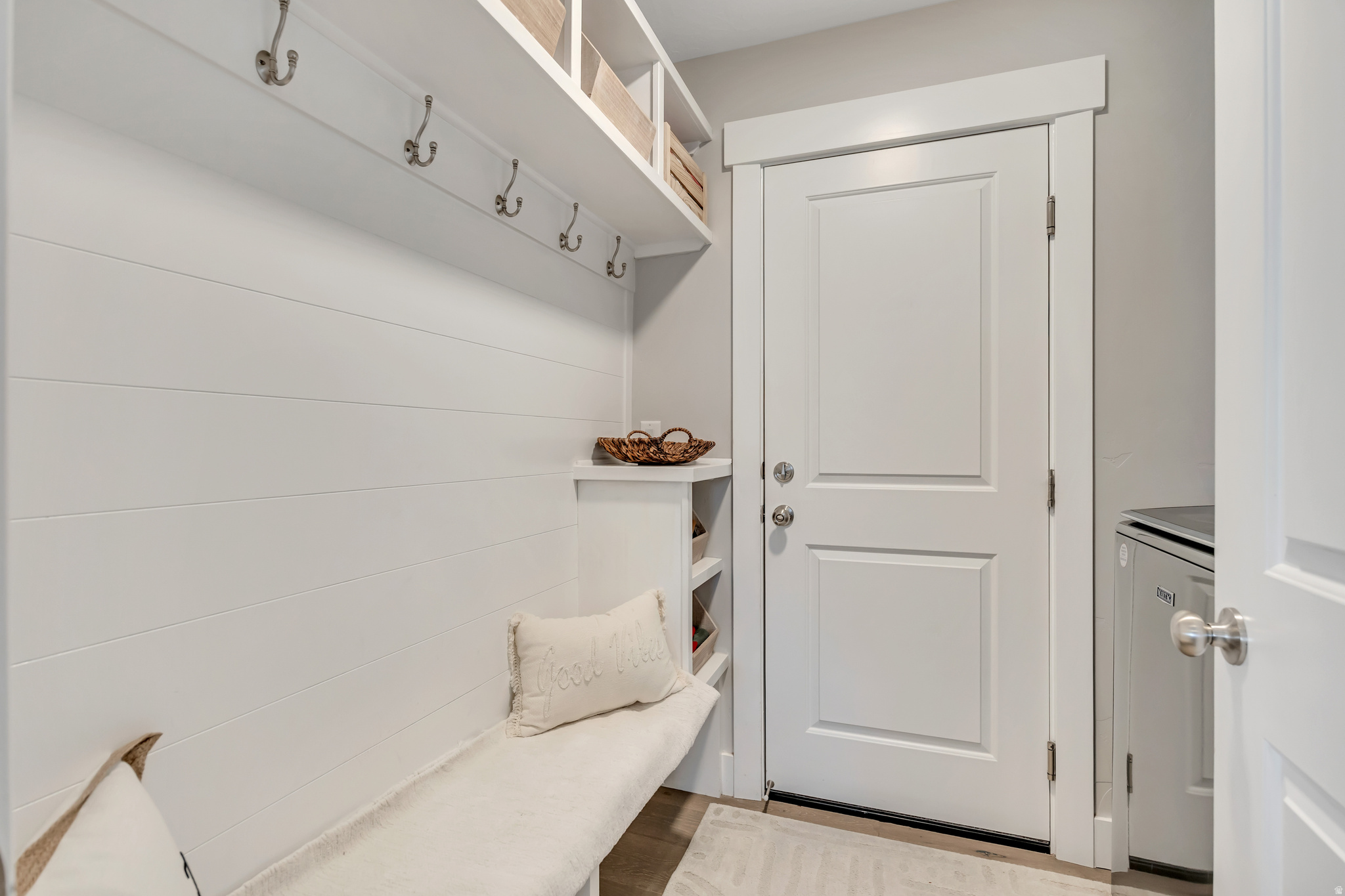 MUSTANG RIDGE - Residential