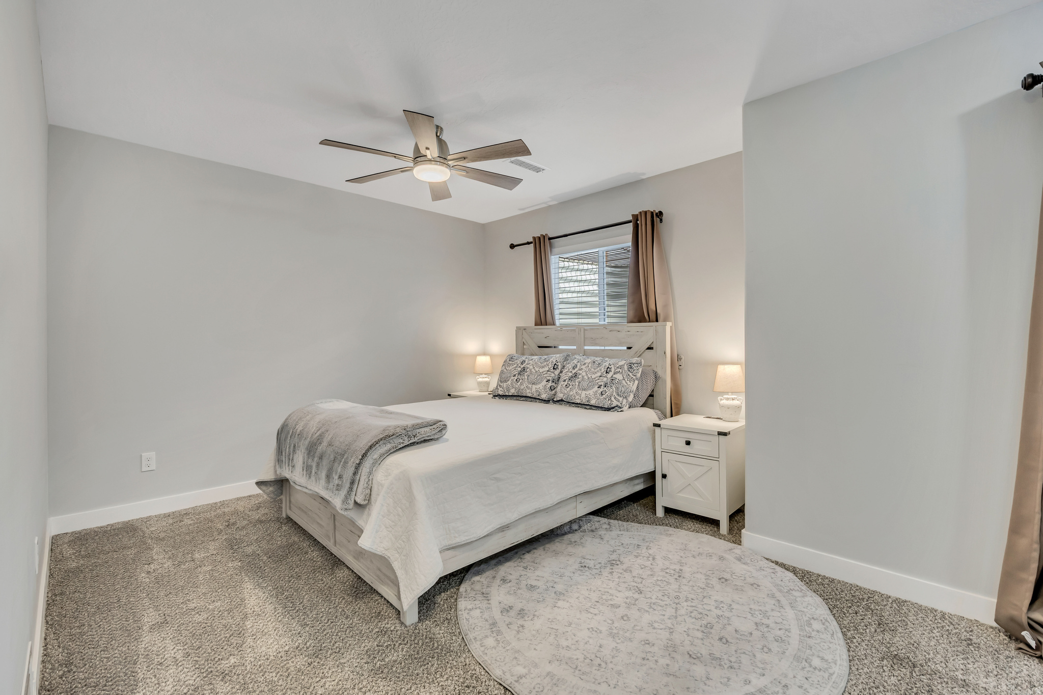 MUSTANG RIDGE - Residential