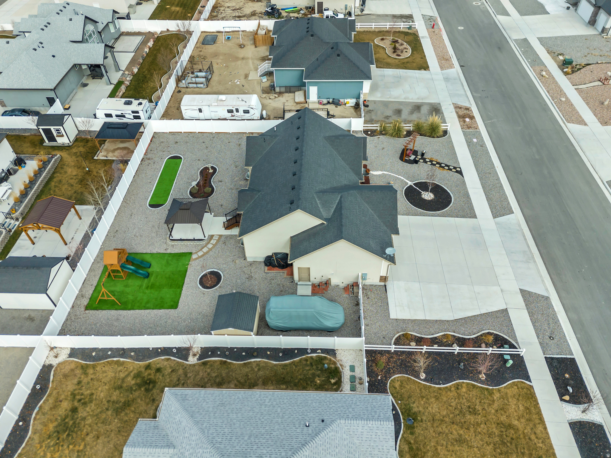 MUSTANG RIDGE - Residential