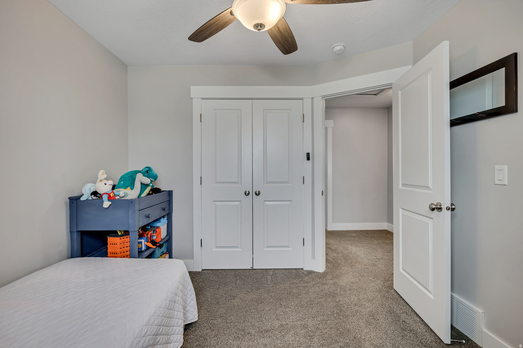 MUSTANG RIDGE - Residential