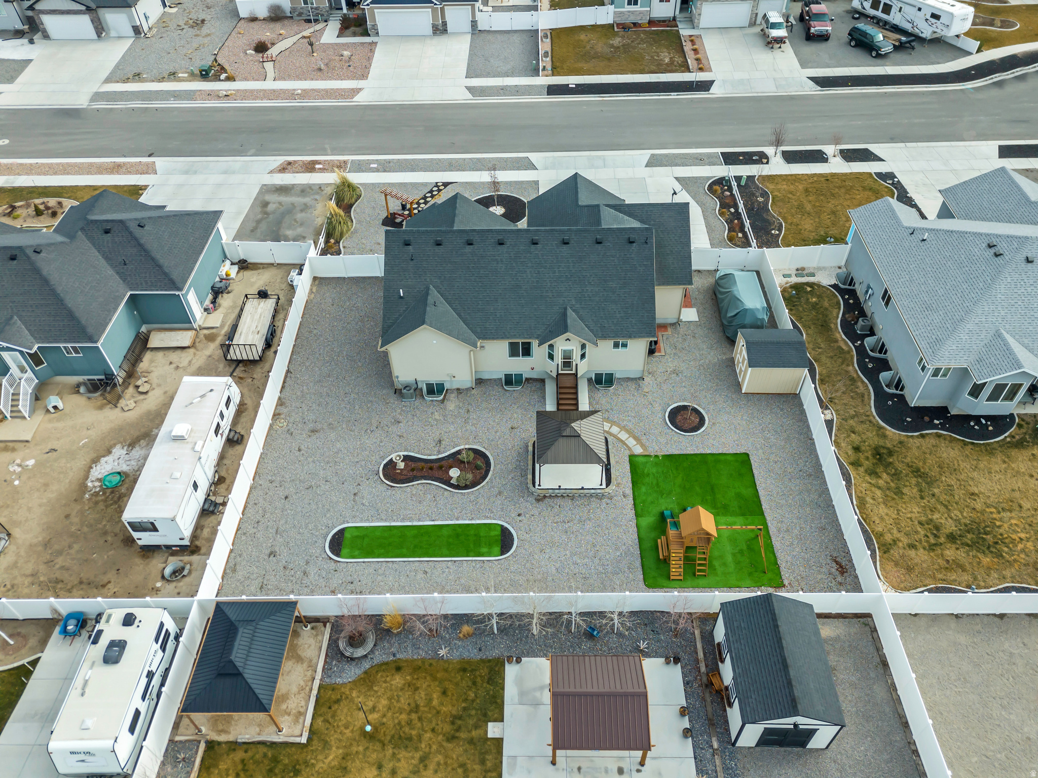 MUSTANG RIDGE - Residential