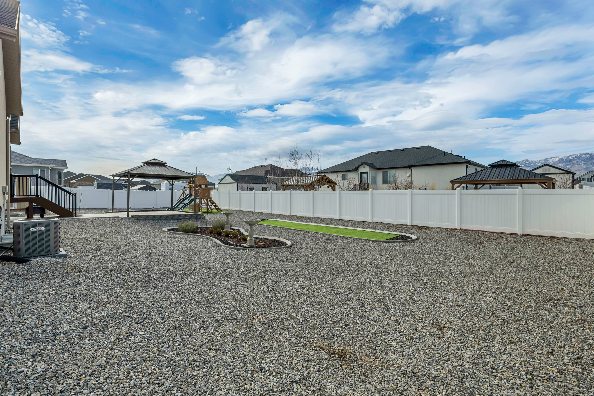 MUSTANG RIDGE - Residential