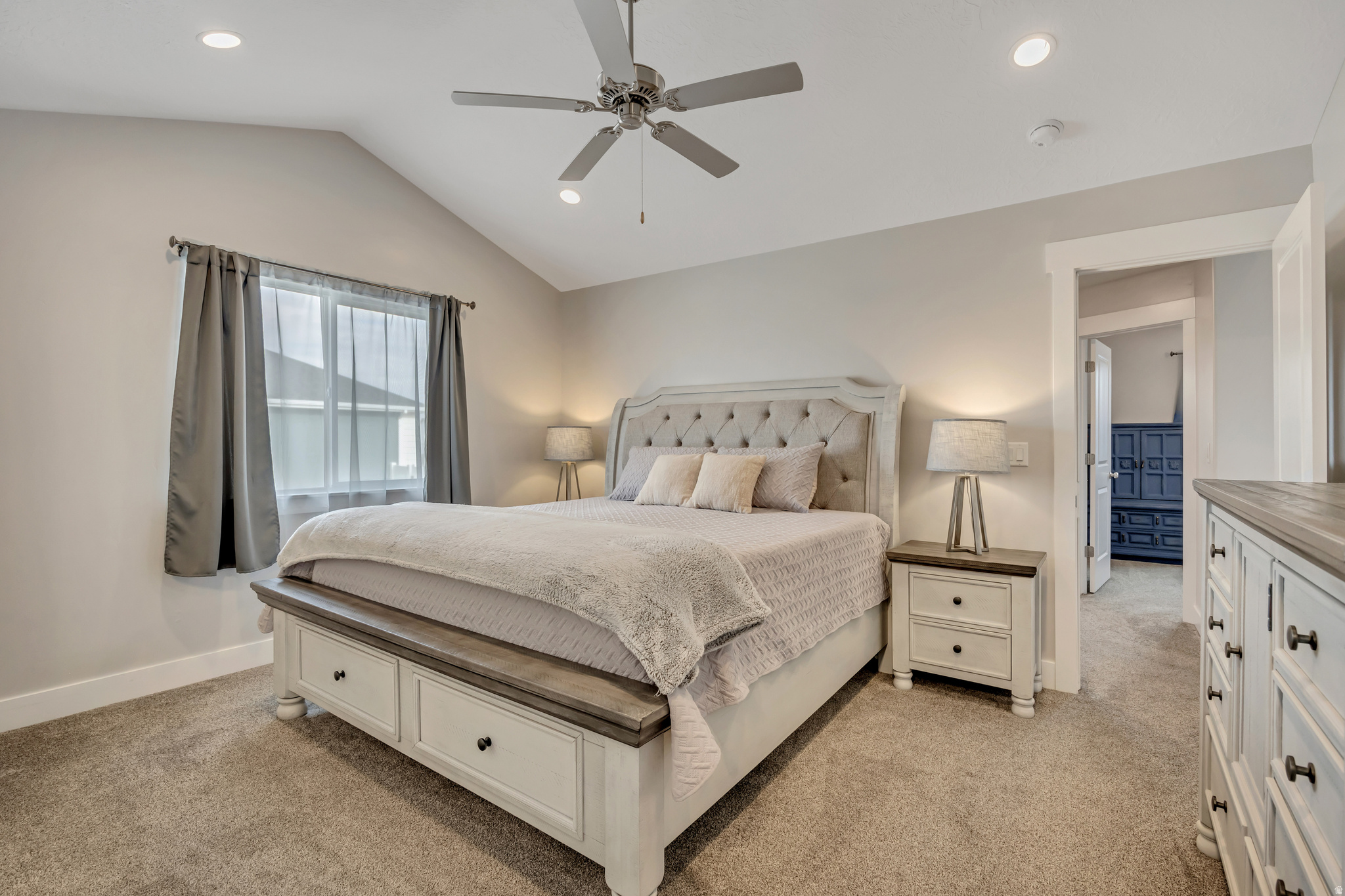 MUSTANG RIDGE - Residential