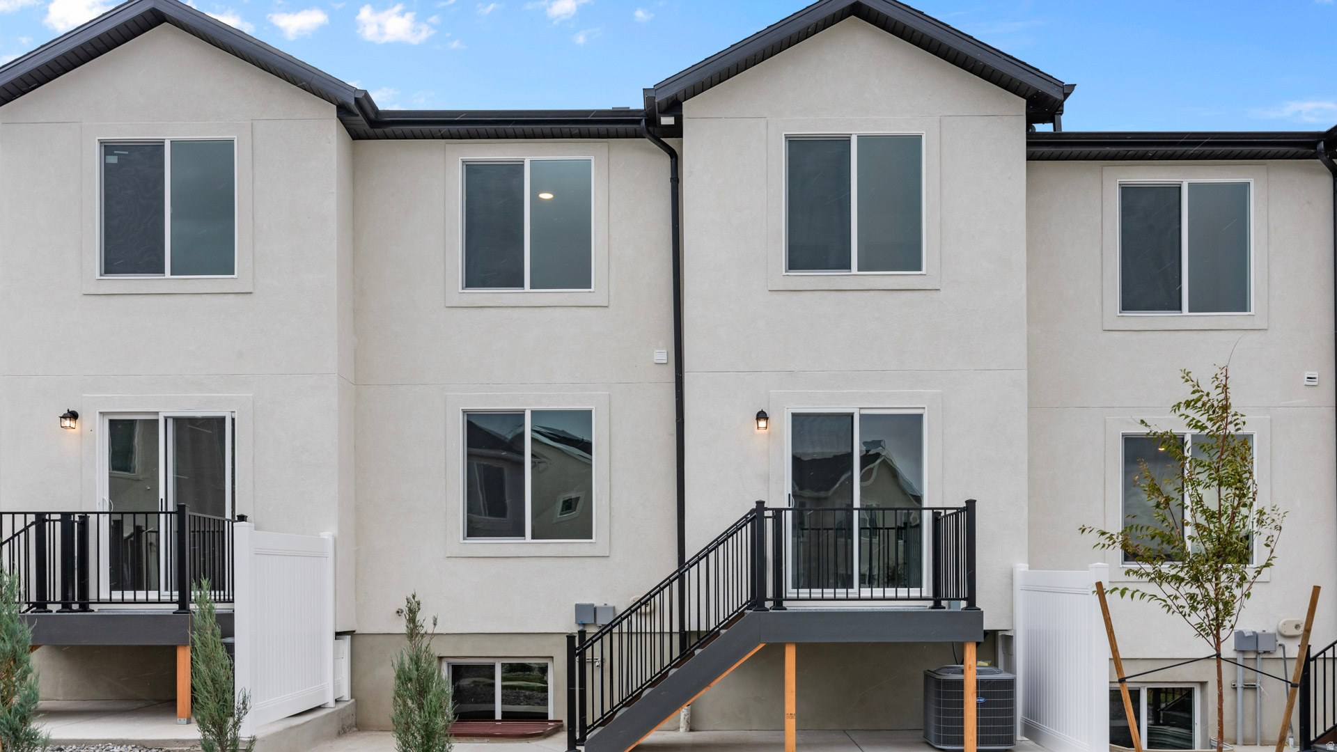 WESTERN ACRES - Residential