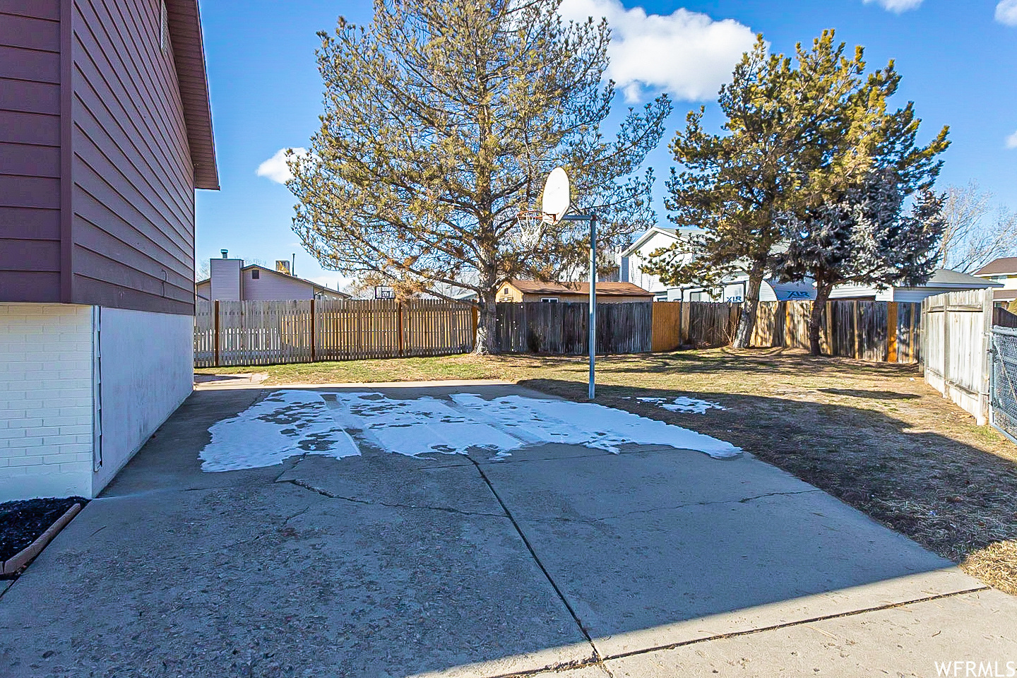 JULIE ESTATES SUBDIV - Residential Lease