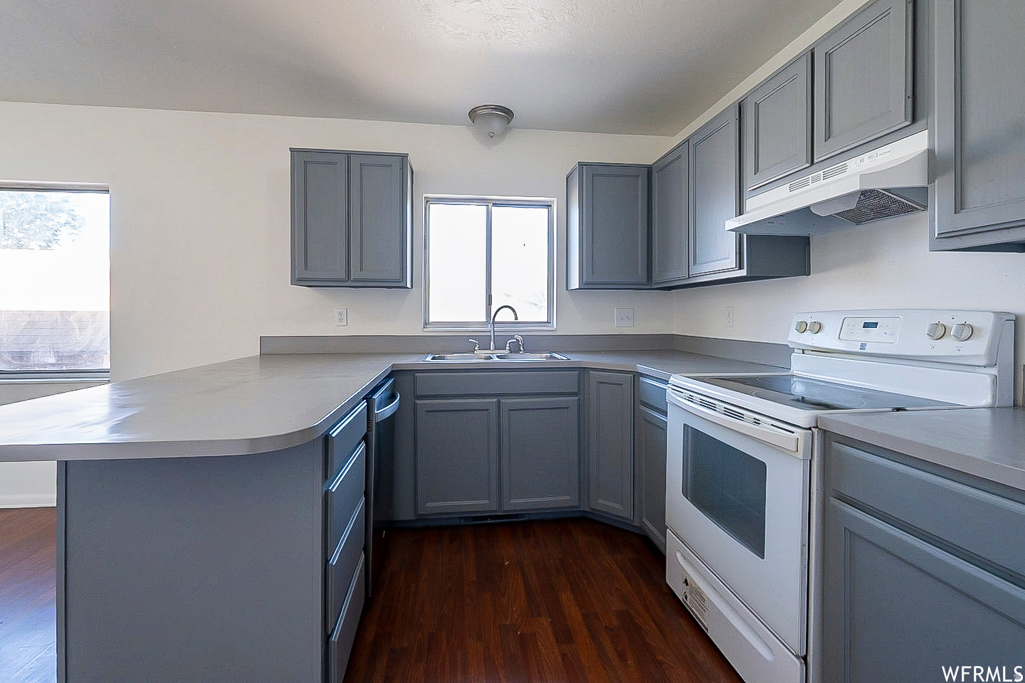 JULIE ESTATES SUBDIV - Residential Lease