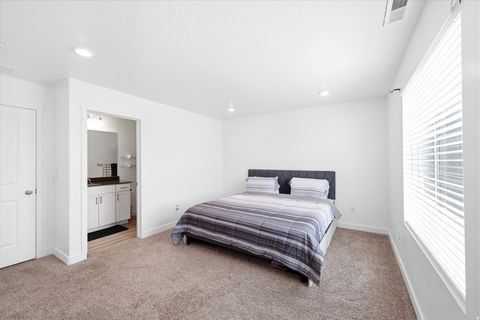 Tiny photo for 1188 E DOGWATCH DR, Saratoga Springs, UT 84045 (MLS # 2153721)