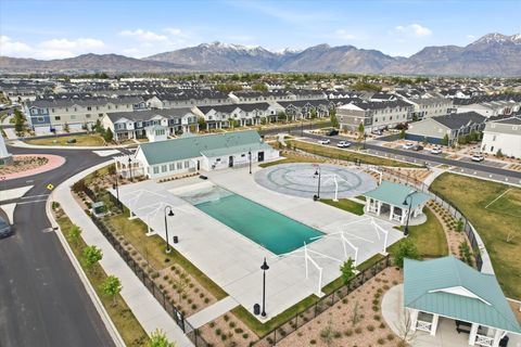 Tiny photo for 1188 E DOGWATCH DR, Saratoga Springs, UT 84045 (MLS # 2153721)