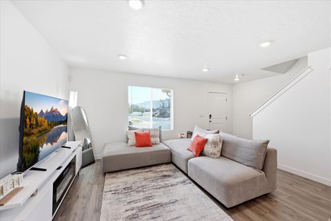 Tiny photo for 1188 E DOGWATCH DR, Saratoga Springs, UT 84045 (MLS # 2153721)