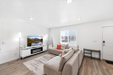 Tiny photo for 1188 E DOGWATCH DR, Saratoga Springs, UT 84045 (MLS # 2153721)