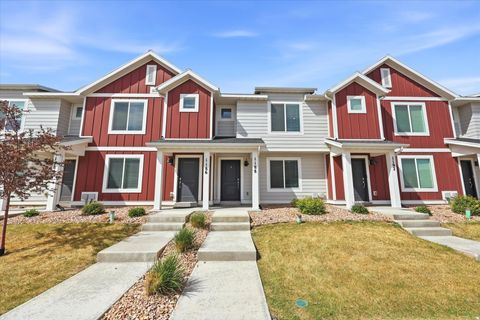 Tiny photo for 1188 E DOGWATCH DR, Saratoga Springs, UT 84045 (MLS # 2153721)
