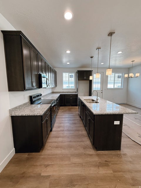 Tiny photo for 1733 N NORTHVIEW LN, Salem, UT 84653 (MLS # 2126590)