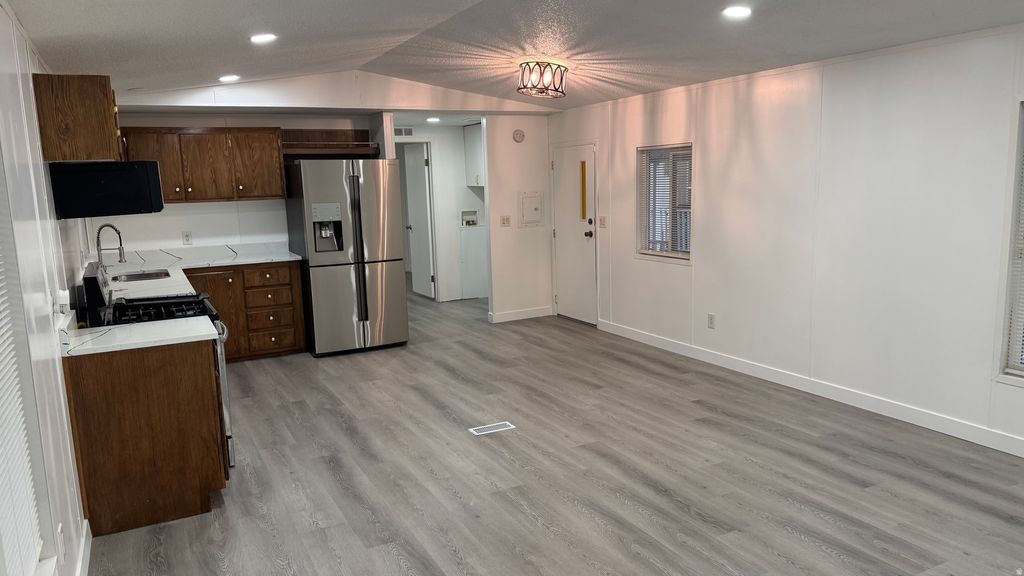 Photo of 853 W MOUNT NEBO DR S #853, Taylorsville, UT 84123 (MLS # 2127797)