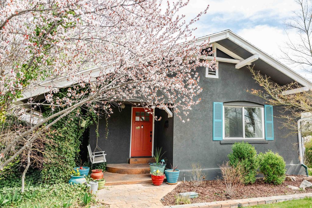 Photo of 2771 S CHADWICK ST, Salt Lake City, UT 84106 (MLS # 2145118)