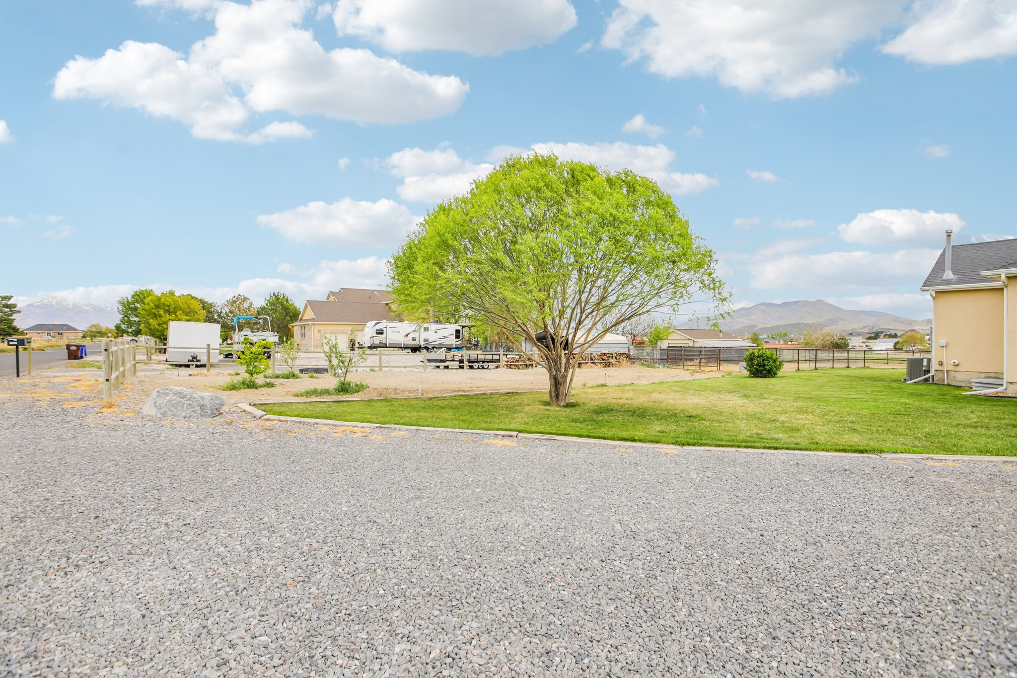 MEADOW RANCH - Residential