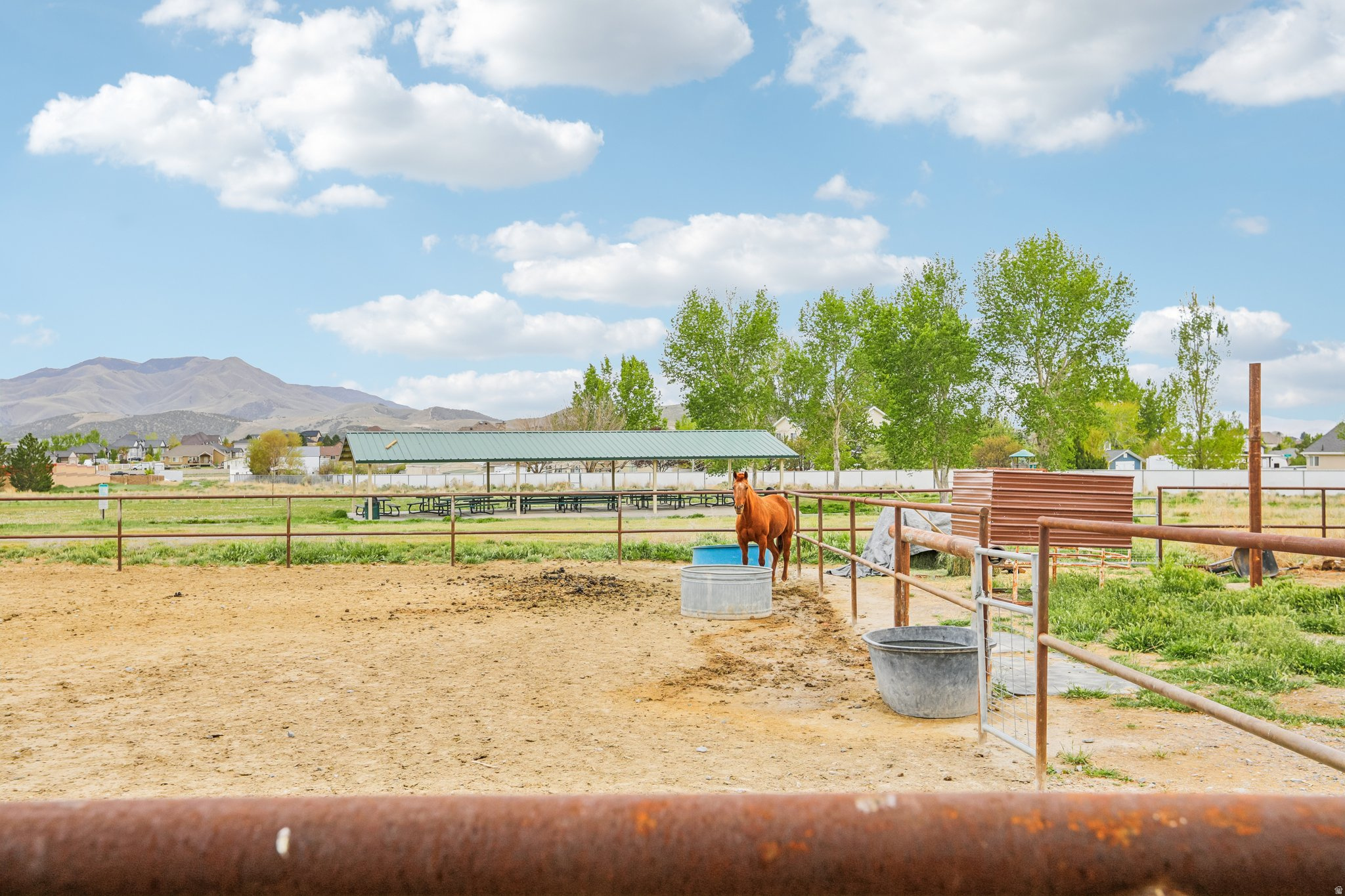 MEADOW RANCH - Residential