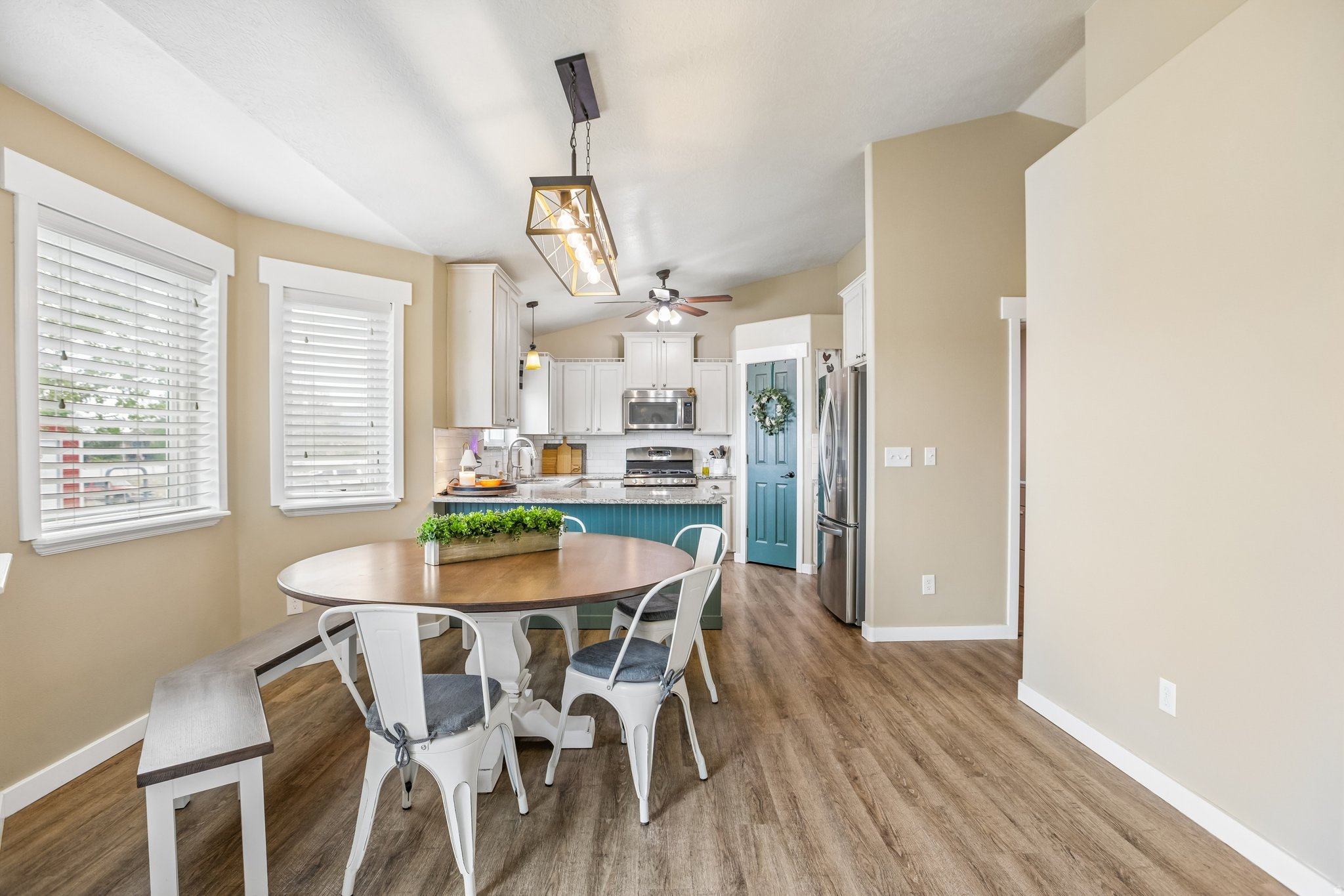 MEADOW RANCH - Residential