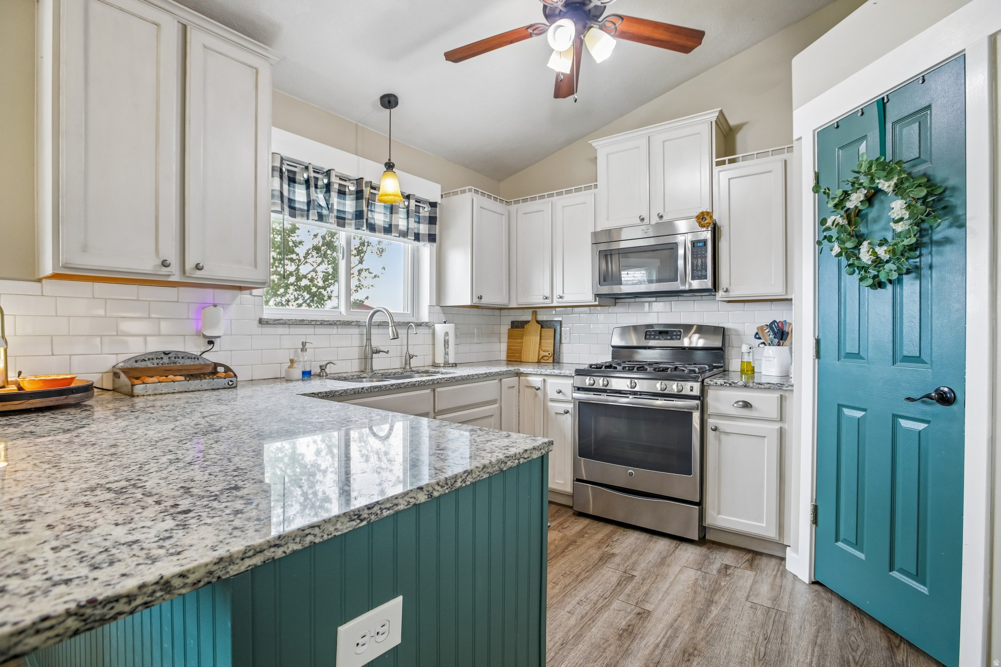 MEADOW RANCH - Residential