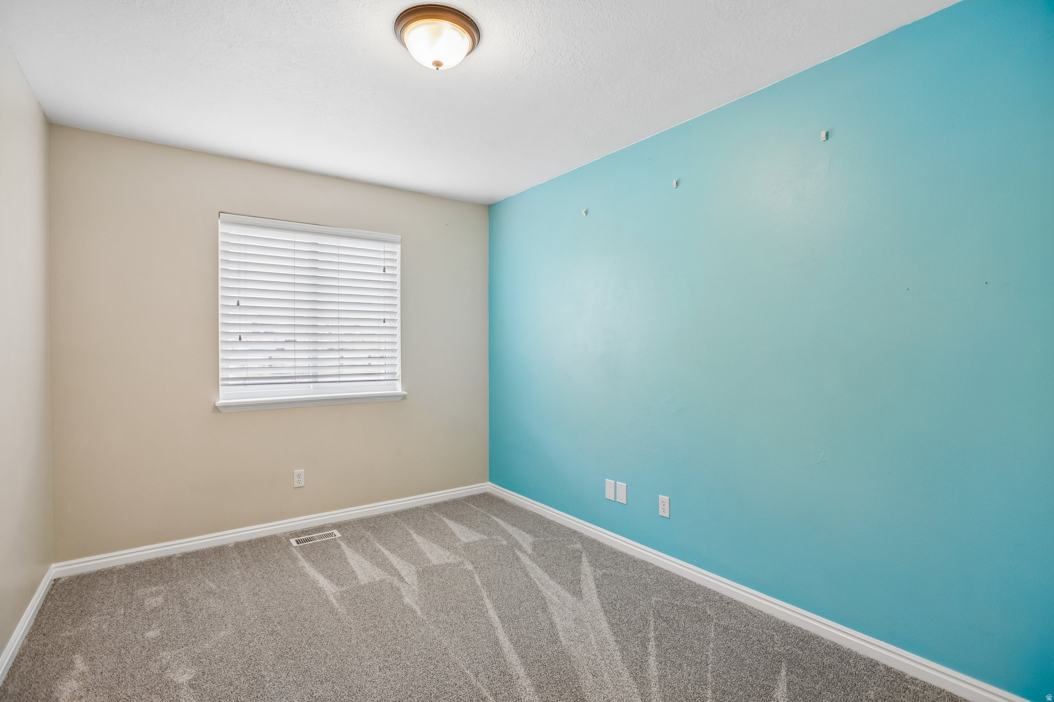 MEADOW RANCH - Residential