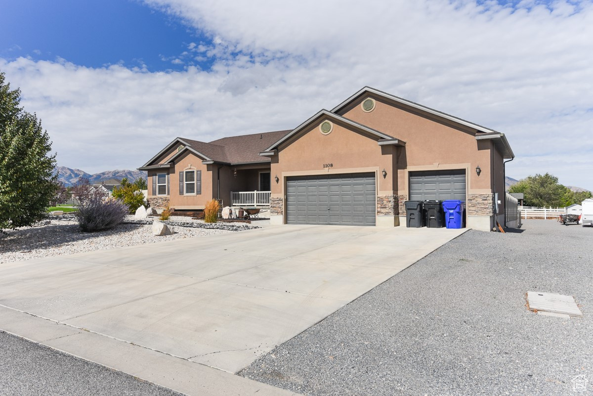 SOUTH WILLOW ESTATES - Residential