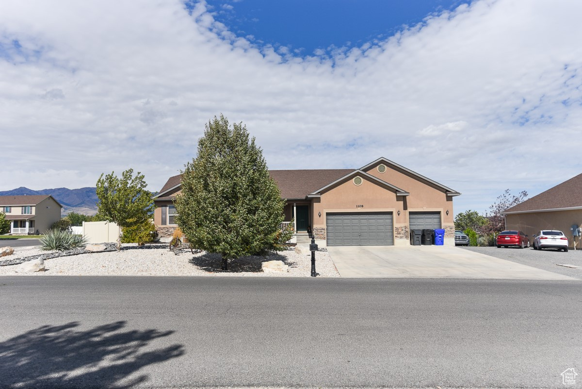 SOUTH WILLOW ESTATES - Residential