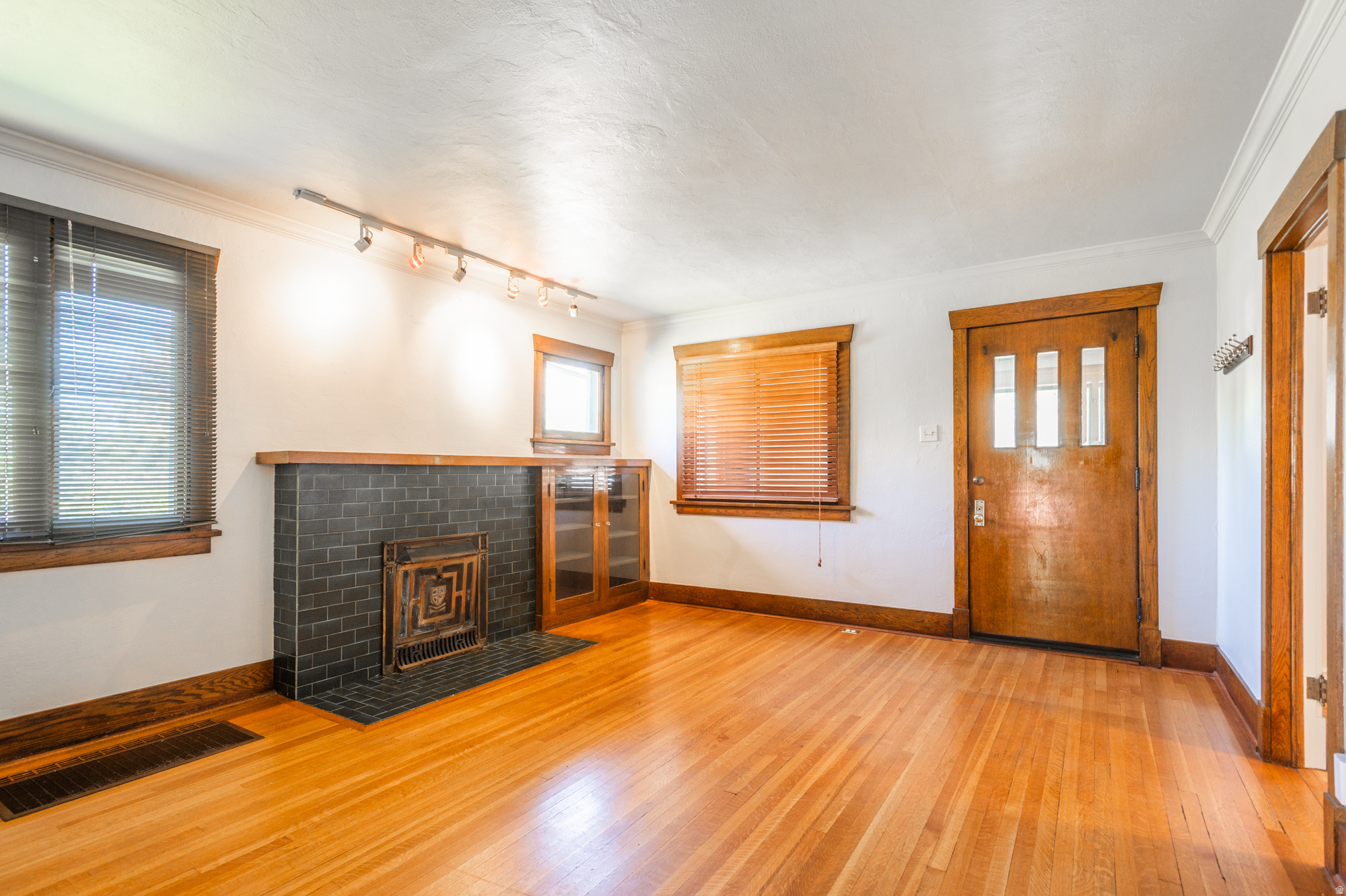 WHITAKER - Residential