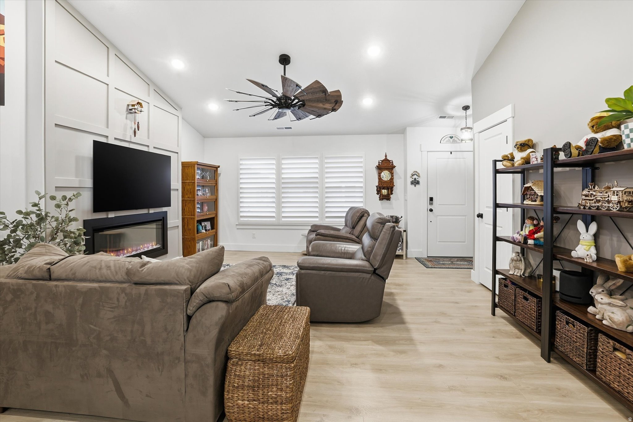 ARCHIBALD ESTATES - Residential