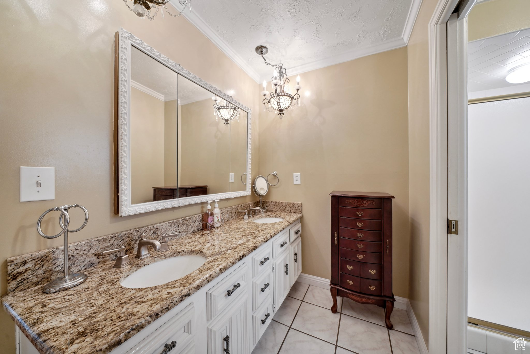 1376 Granada Dr, Bountiful, Utah image 16