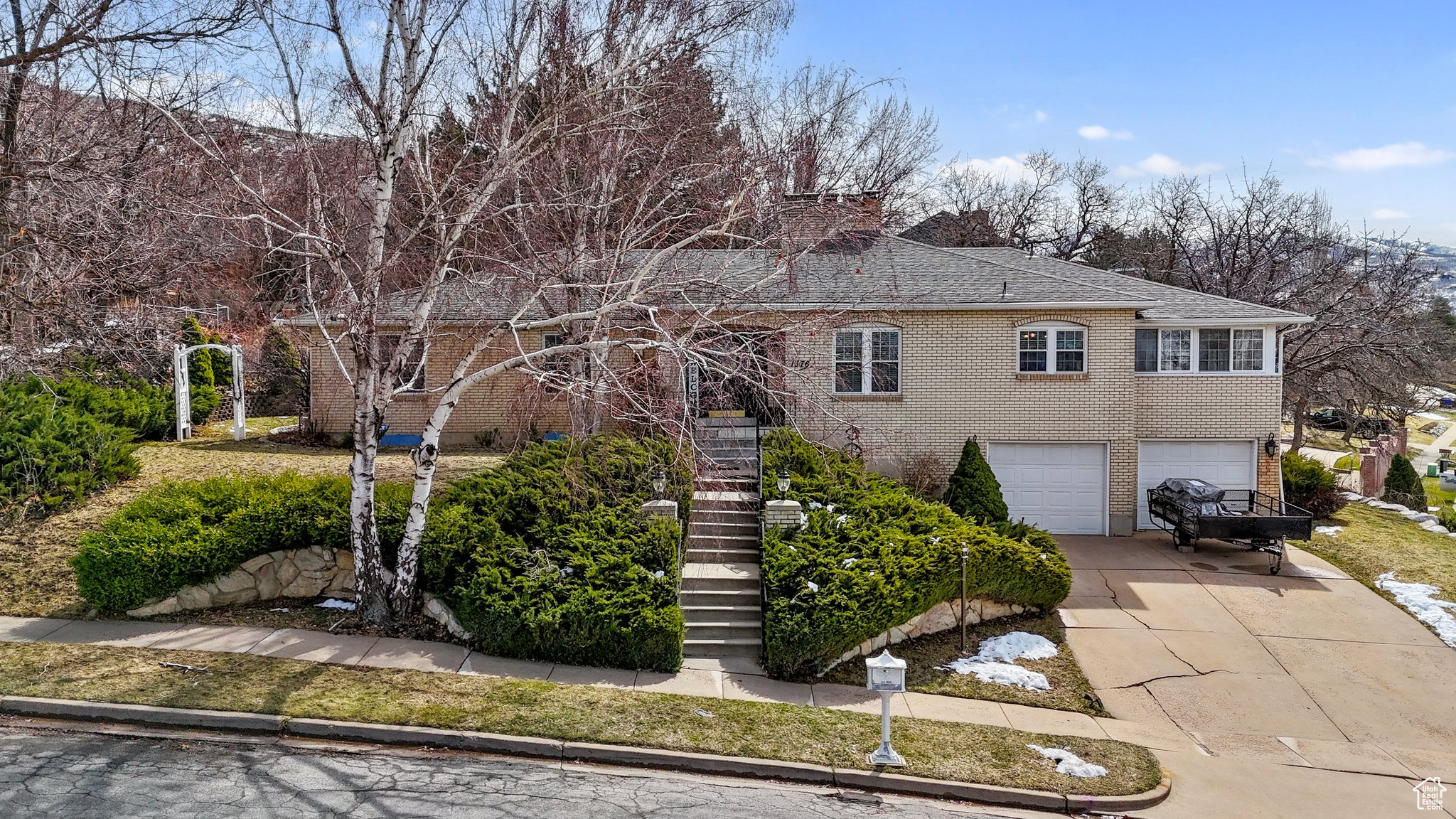 1376 Granada Dr, Bountiful, Utah image 2