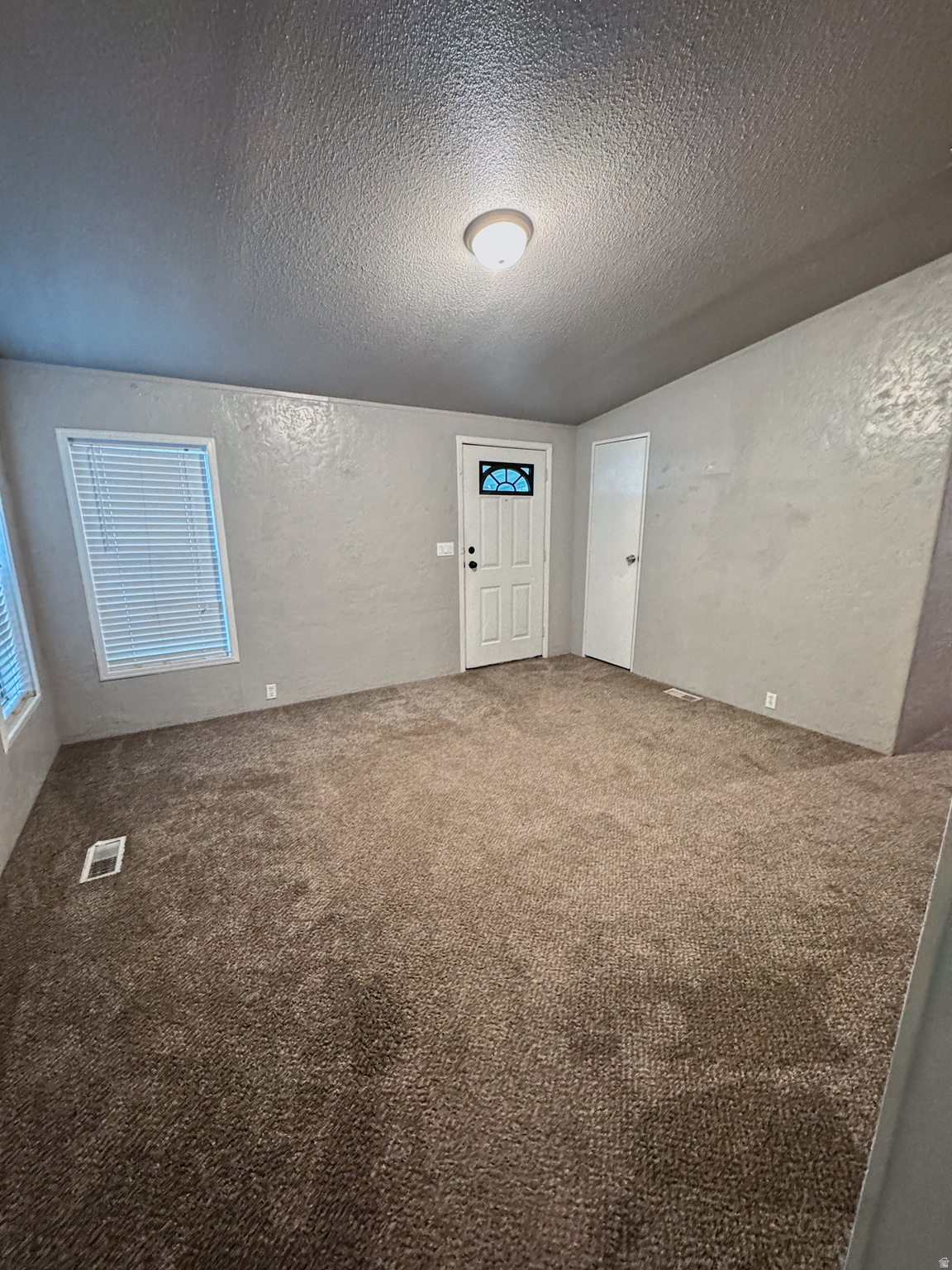 LAKEVIEW ESTATES - Residential