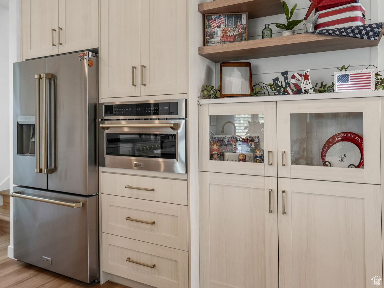 DAYBREAK - Residential