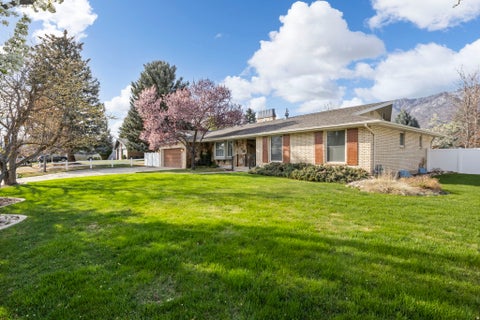 Tiny photo for 499 E 300 N, Alpine, UT 84004 (MLS # 2142108)