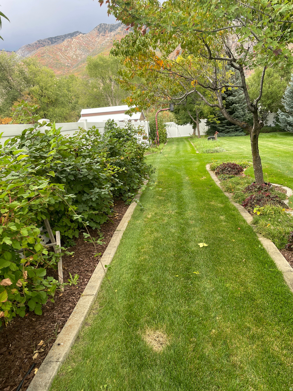 WOOD ESTATES - Residential