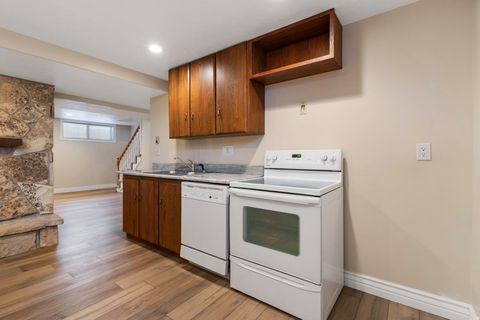 Tiny photo for 499 E 300 N, Alpine, UT 84004 (MLS # 2142108)