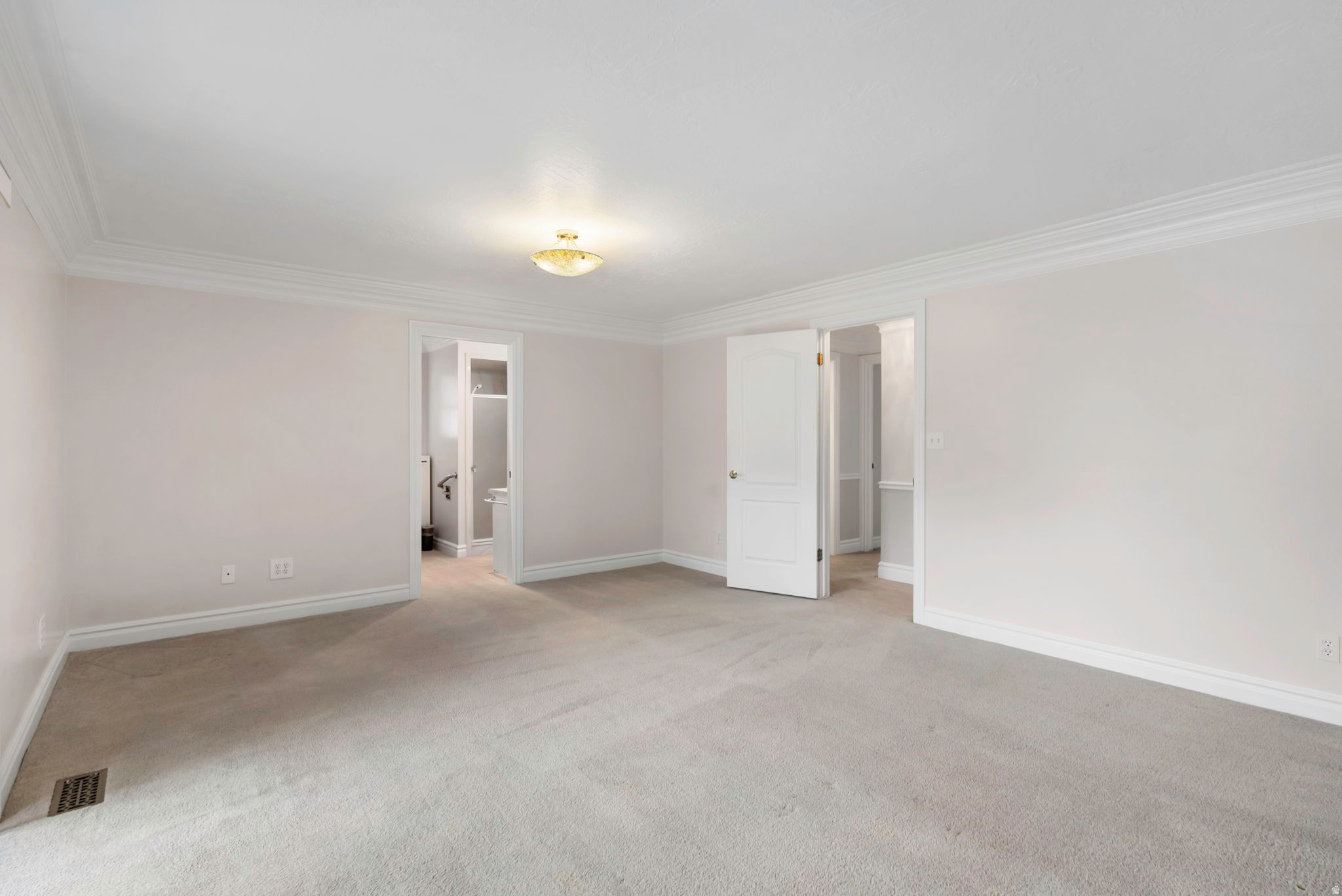 WOOD ESTATES - Residential