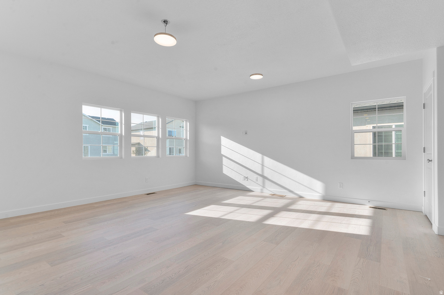 SAGEWOOD VILLAGE COTTAGE 1127 - Residential