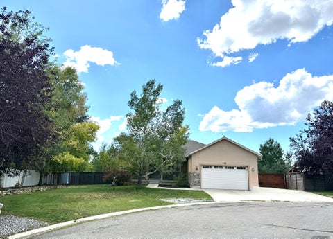 Photo of 5325 S BRIDLE CIR, Oakley, UT 84055 (MLS # 2143912)