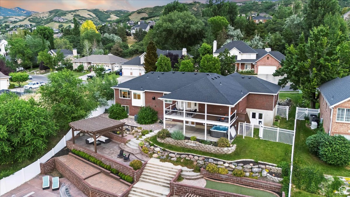 EAGLEWOOD ESTATES - Residential