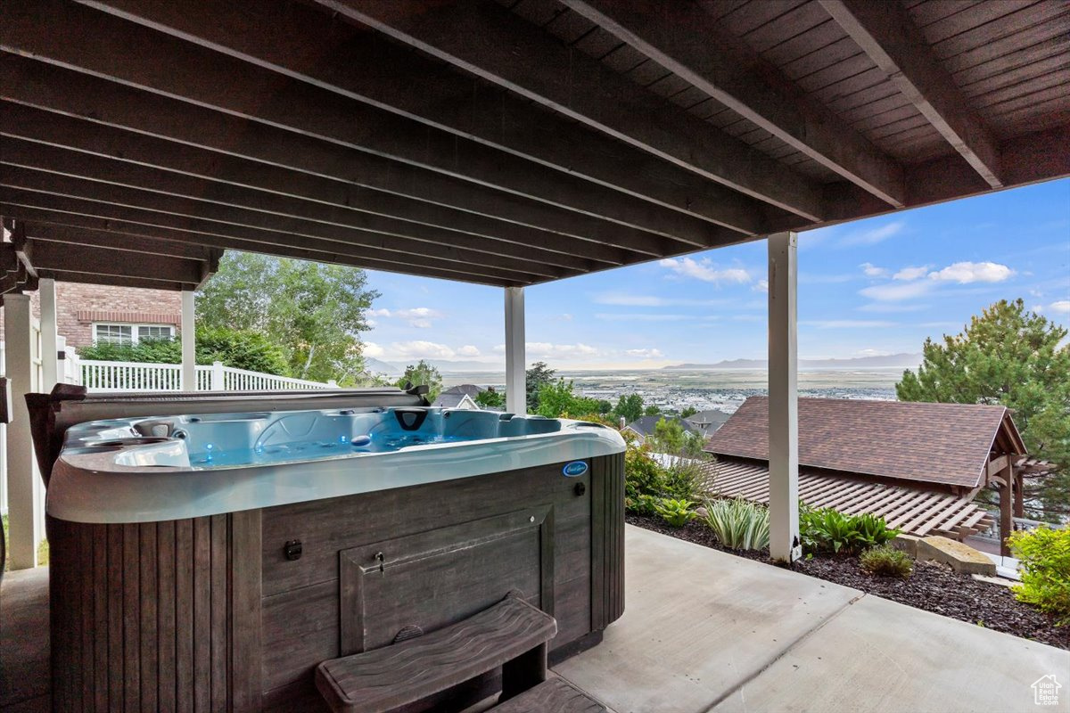 EAGLEWOOD ESTATES - Residential