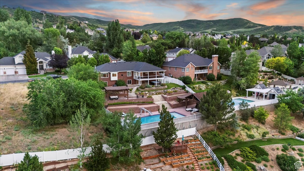 EAGLEWOOD ESTATES - Residential